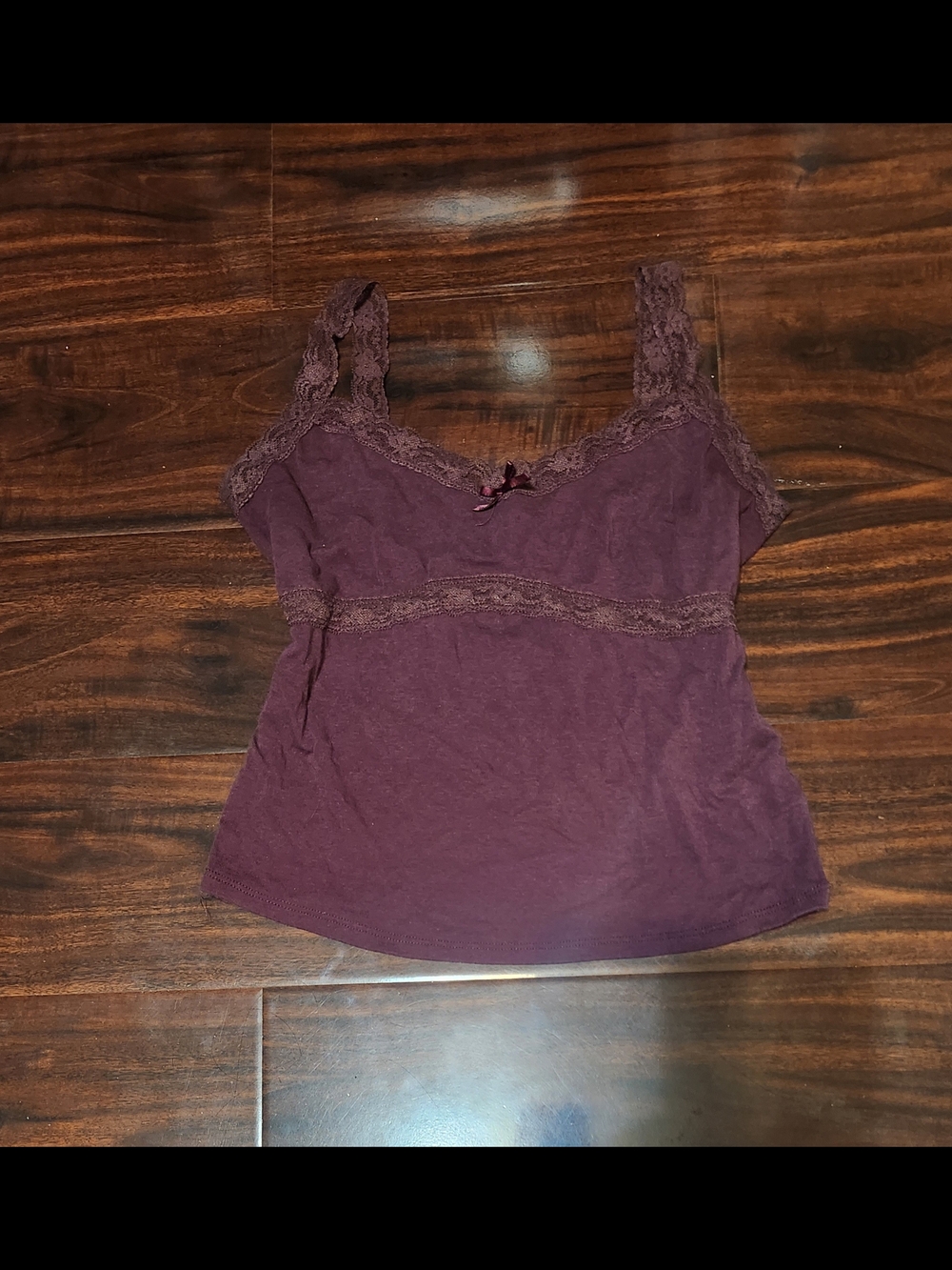 Tillys Lace-Trim Tank Top in Burgundy